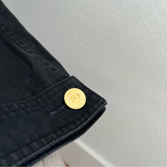 💔SOLD💔 CHANEL Vintage Little Black Jacket with CC logo buttons denim FR40 auth - Picture 14 of 15